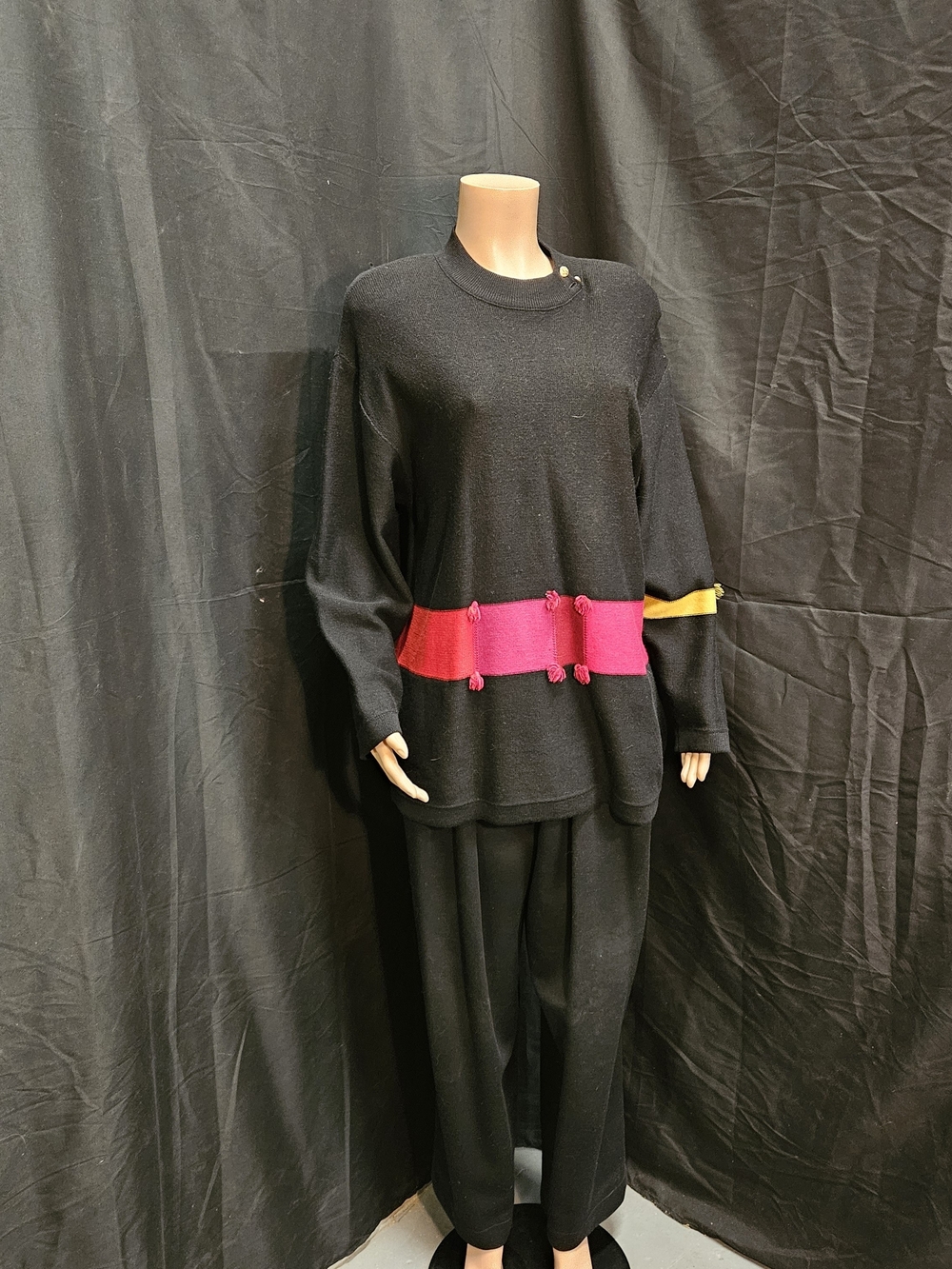 A75 Sonia Rykiel Black Knit Top with Pink Trim Size 42 Sweatshirt 44 Pants